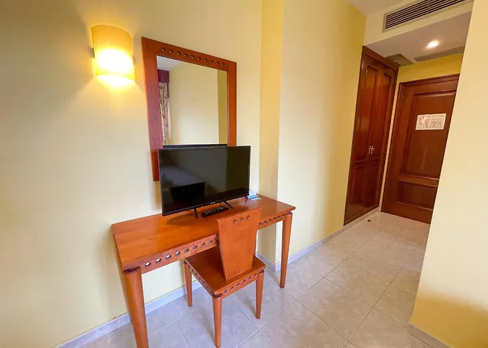 فندق Acquamaris 3000 2*